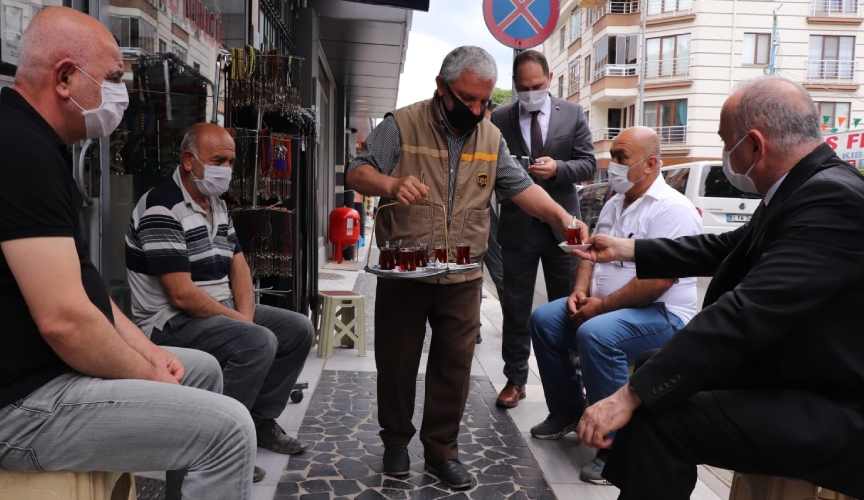 Faruk Özlü Esnaf Ziyaretinde Bulundu